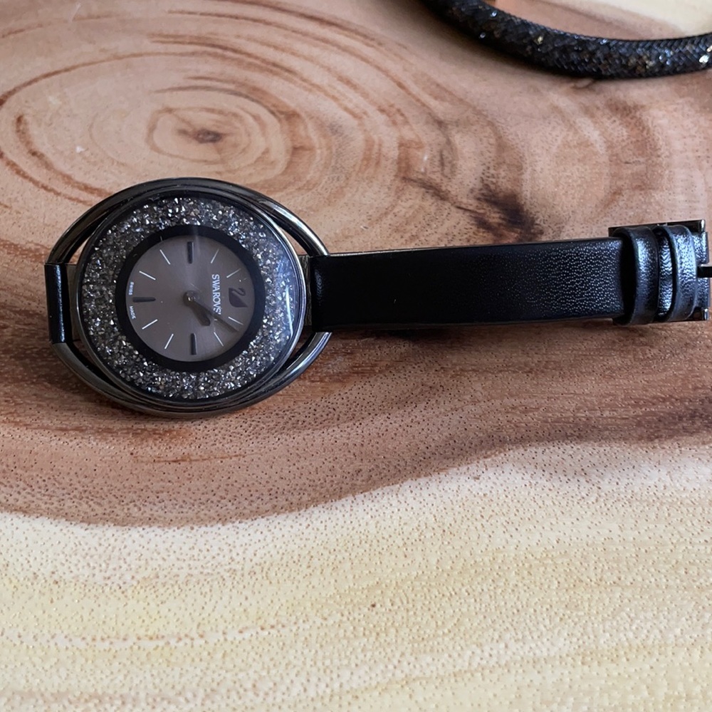 Authentic Swarovski Swiss made 30M style# 5158517